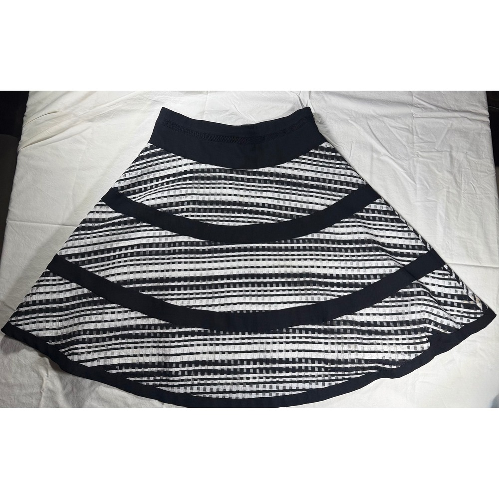 JIGOTT Black White Striped Textured A-Line Skirt Women's size 8-10